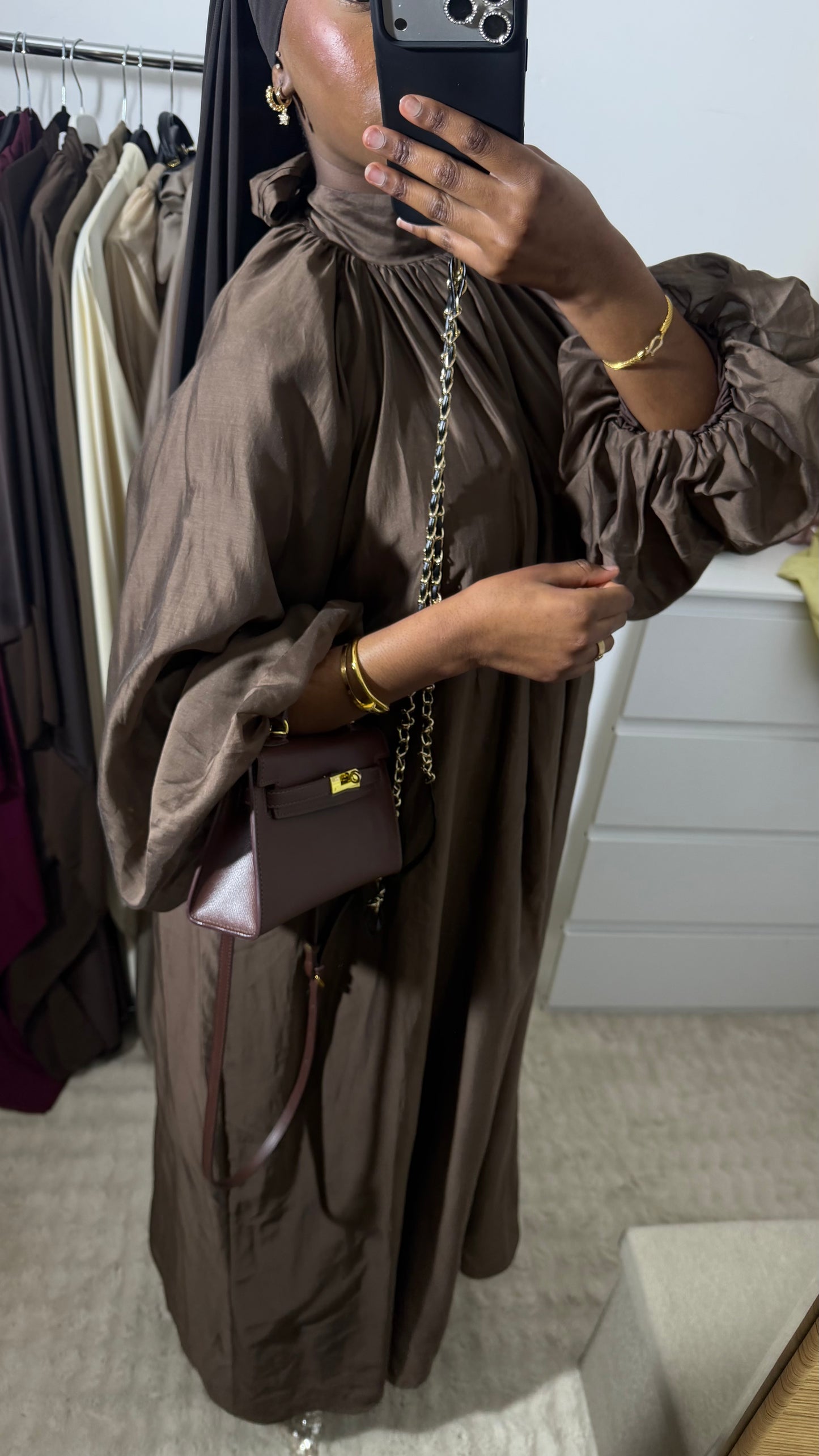 Robe manches bouffantes